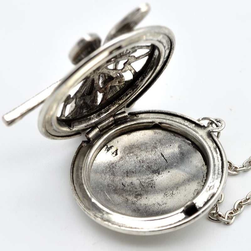Elegant Vintage Dragonfly Locket Necklace for Aromatherapy